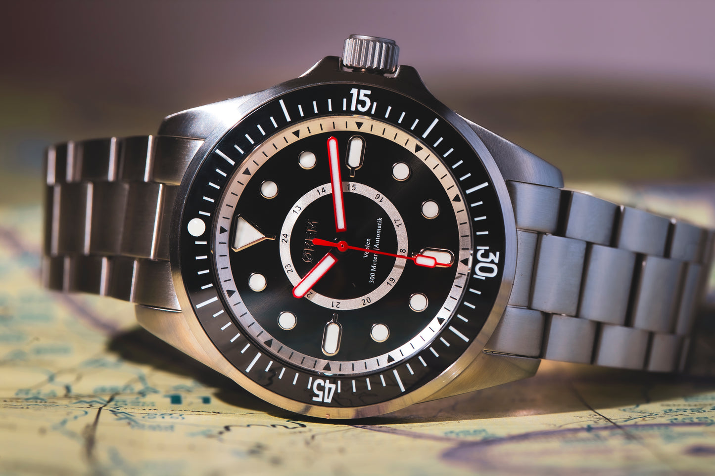 "The Veblen II" Dive Watch - Panda